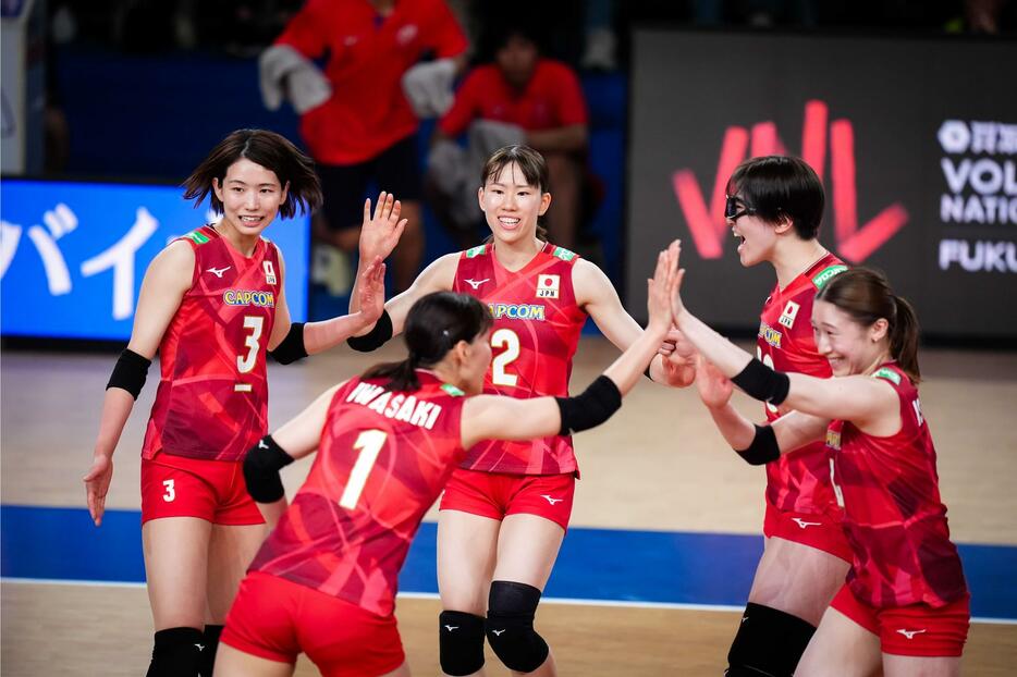 女子日本代表【写真：Volleyball World】