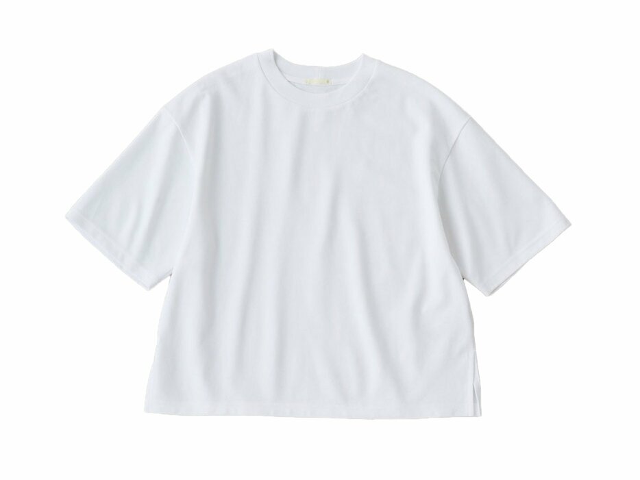 ジーユーの5分袖Tシャツは990円の高コスパで体型カバーに最適