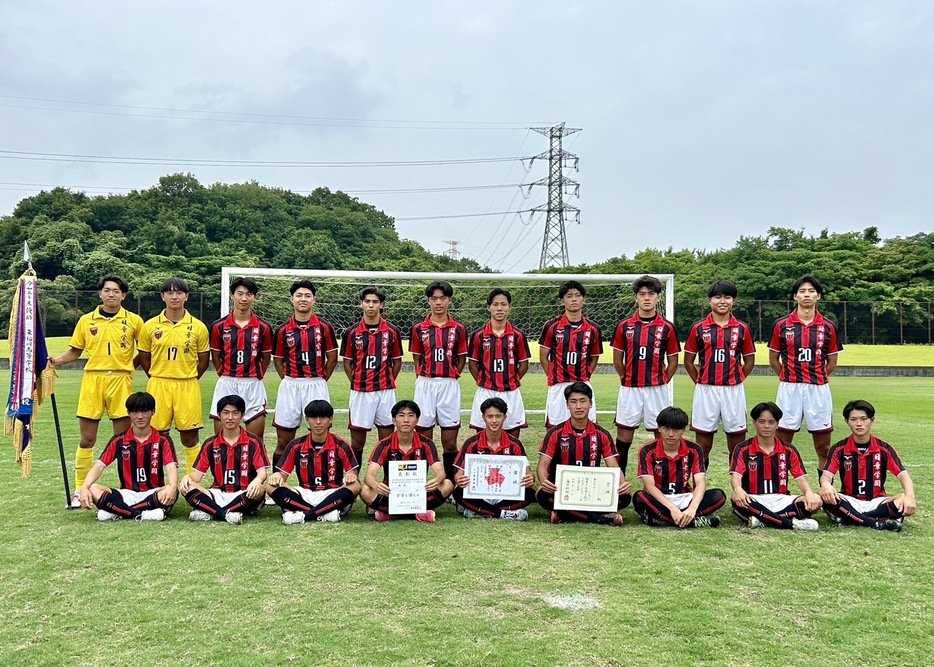 日章学園集合写真(写真＝KOICHI-PHOTO)