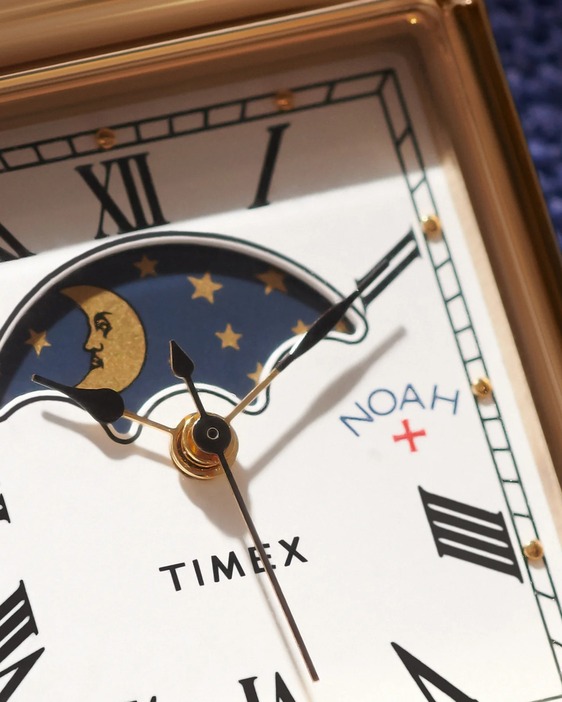 Noah x Timex Sun and Moon Watch ￥31,900