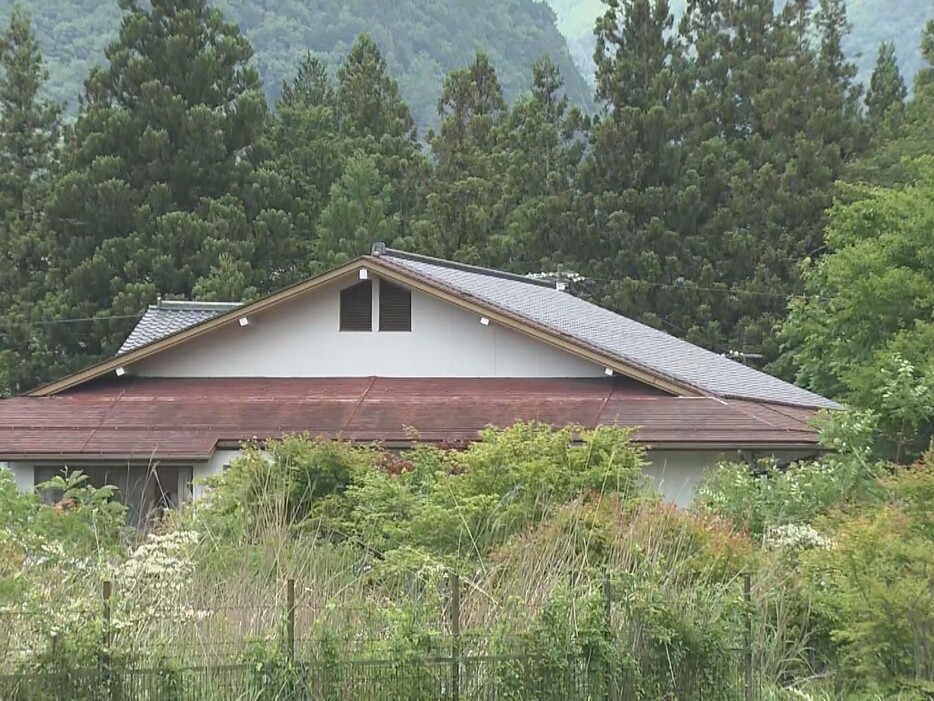 女性がクマに襲われた現場 岐阜県下呂市