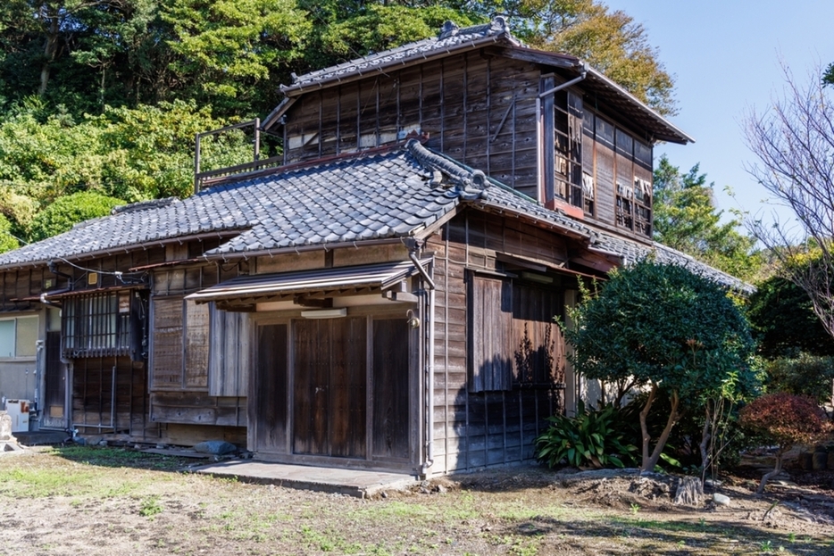 【相続登記が義務化】空き家の放置はリスクやデメリットだらけ！ 相続したら、どうすればいいの？