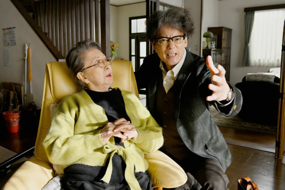 『九十歳。何がめでたい』草笛光子さんと唐沢寿明さん