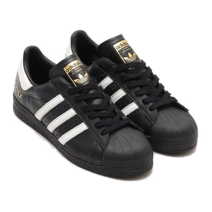 SUPERSTAR 82 GTX atmos “GID-SNK” ¥18,700 サイズ：23～29cm, 30cm