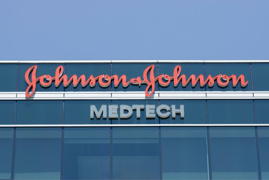 Santa Clara, CA, USA - Apr 29, 2022: Johnson and Johnson MedTech sign Tada Images - stock.adobe.com