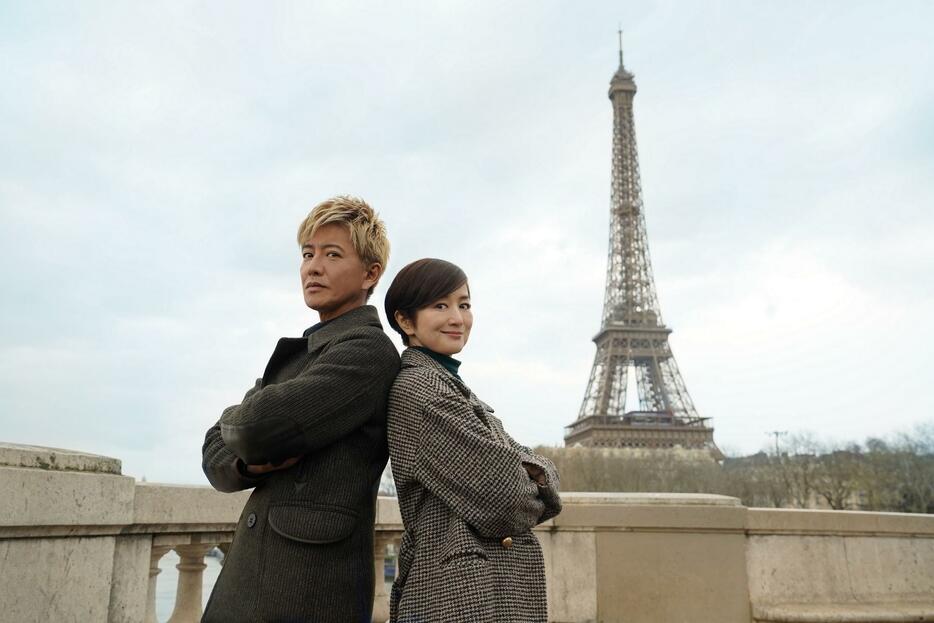 映画「グランメゾン・パリ」に出演する木村拓哉さん（左）と鈴木京香さん（C）2024映画『グランメゾン・パリ』製作委員会