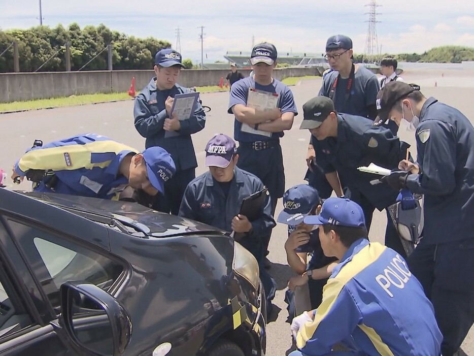 三重県鈴鹿市の鈴鹿サーキットで行われた「交通鑑識実践塾」