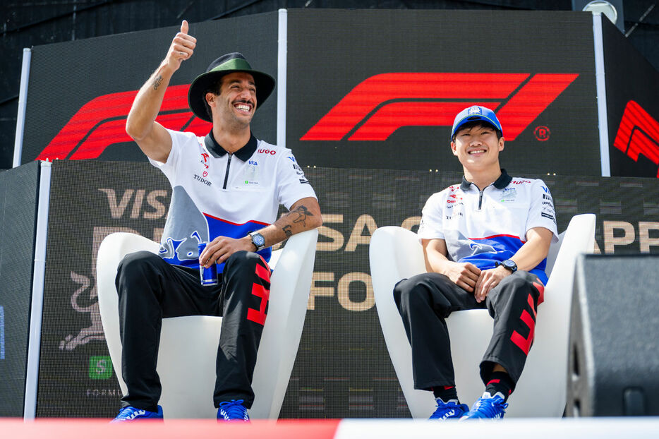 ダニエル・リカルド（RB）とチームメイトの角田裕毅　2024年F1第11戦オーストリアGP