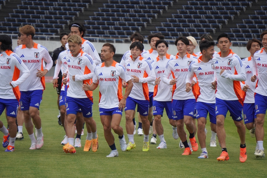 8日、広島入りし、午後から練習を行った日本代表（写真◎サッカーマガジン）