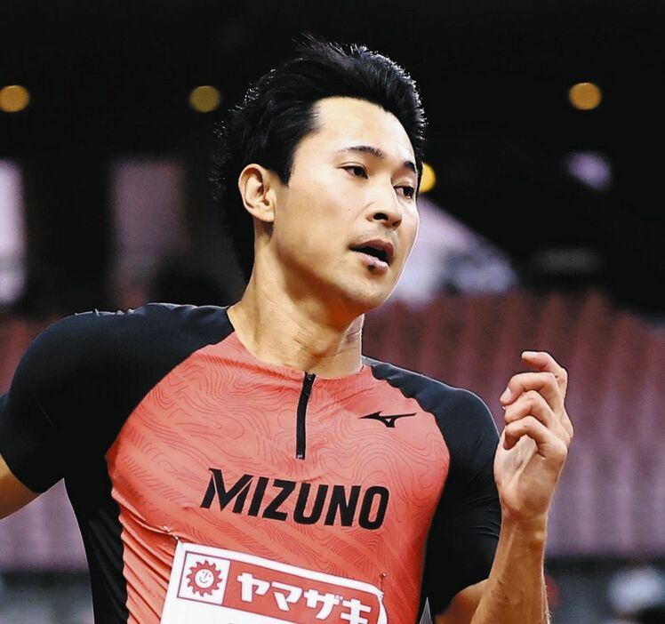男子２００メートル予選　力走する飯塚翔太