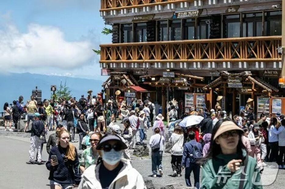今夏、日本を訪れた外国人観光客(c)AFP/news1
