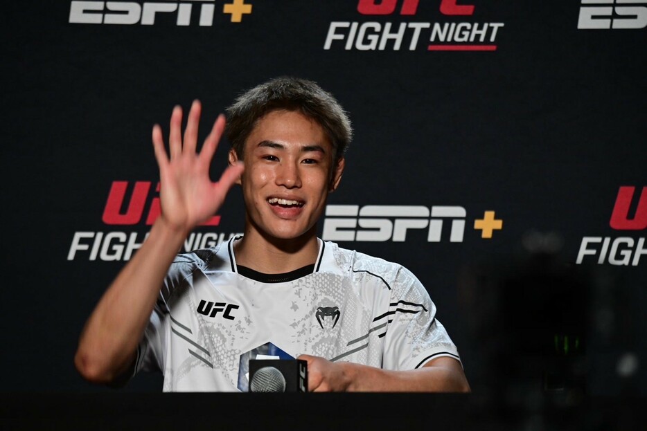 インタビューに答える平良達郎。UFC日本大会を再開させるか