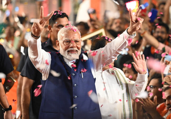 与党。インド人民が単独過半数に届かず喜びも半ばのモディ首相（6月4日、ニューデリー）　Photo by Sanchit Khanna/Hindustan Times/Sipa USA