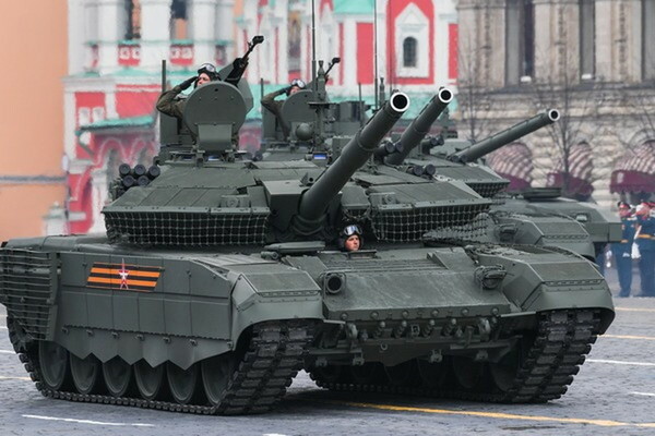 ロシア軍の新鋭戦車T-90M（画像：ロシア国防省）。