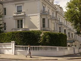 <p>Residential properties in Holland Park in the Kensington and Chelsea district of London, UK</p>