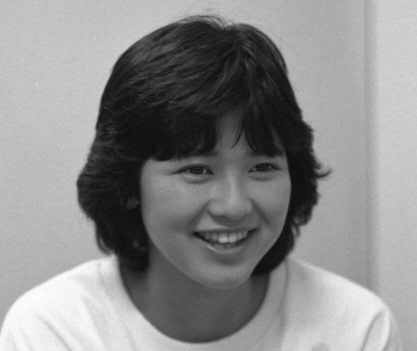 アイドル時代の石川秀美＝1982年6月撮影