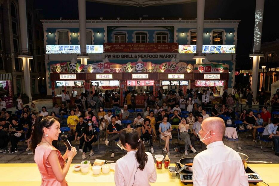 マカオ国際美食都市カーニバル会場で行われた食文化創造都市ショーケースの様子（写真：MGTO）