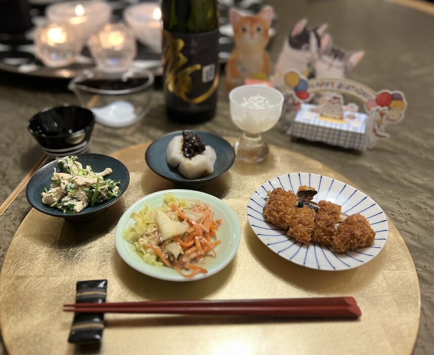 ある日の夕食メニュー。晩酌もするので、ややおつまみ寄り