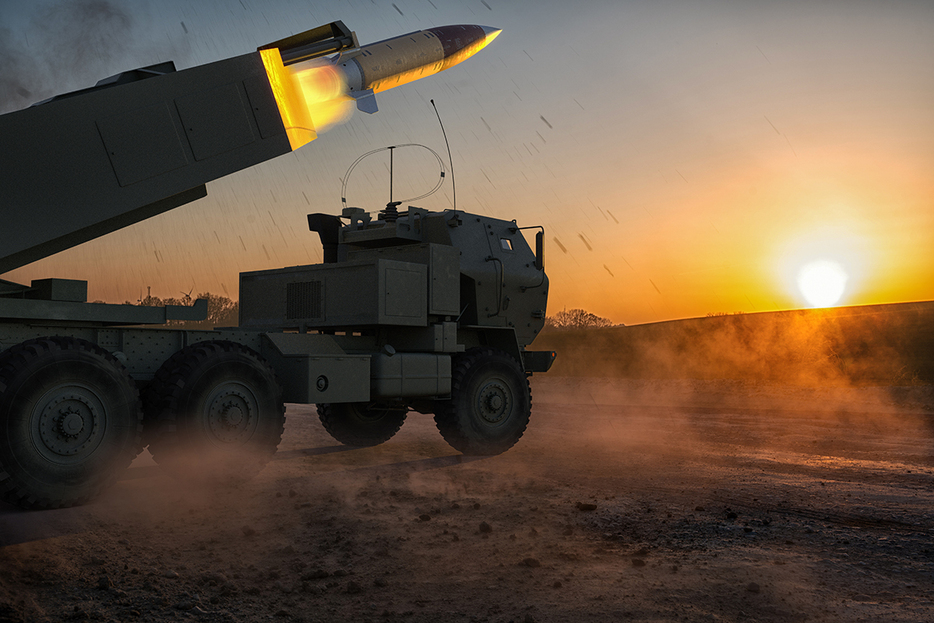 高機動ロケット砲システム（HIMARS）から発射されるATACMS弾道ミサイルの3Dイラスト（Mike Mareen / Shutterstock.com）