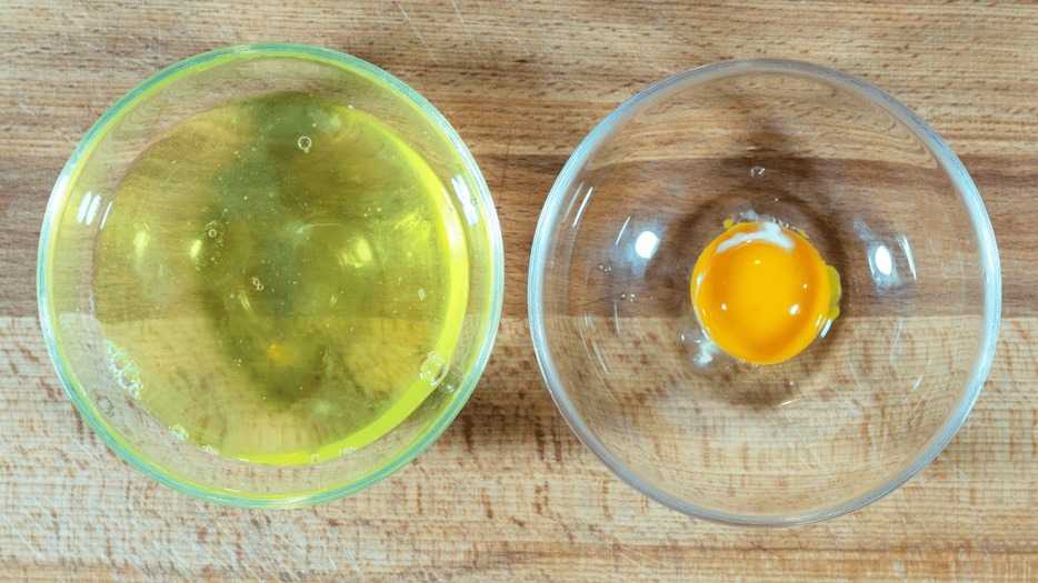 卵黄と卵白、たんぱく質が多いのはどっち？