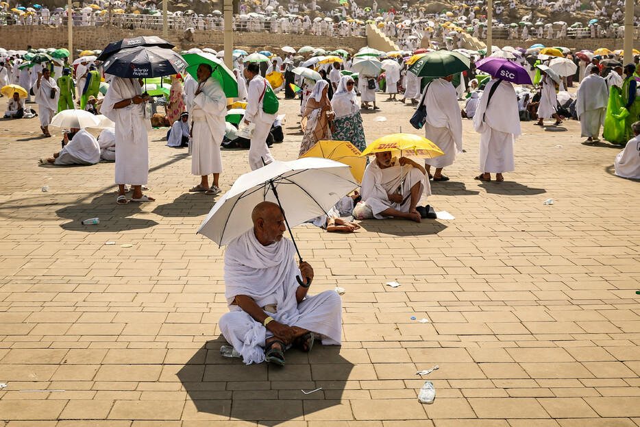 ＡＦＰ通信は２０日、世界中のイスラム教徒がサウジアラビア西部の聖地メッカを訪れる大巡礼（ハッジ）で、巡礼者１０８１人が死亡したと報じた。メッカでは酷暑が続き、多くが熱中症が死因とみられる＝１５日撮影