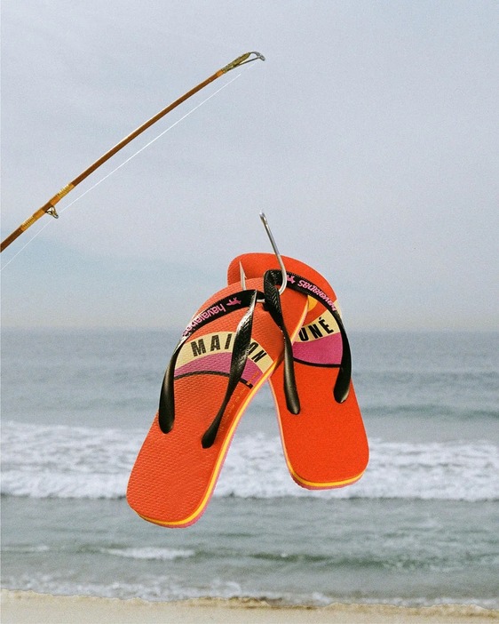 Maison Kitsuné × HAVAIANAS サンダル 各￥8,690