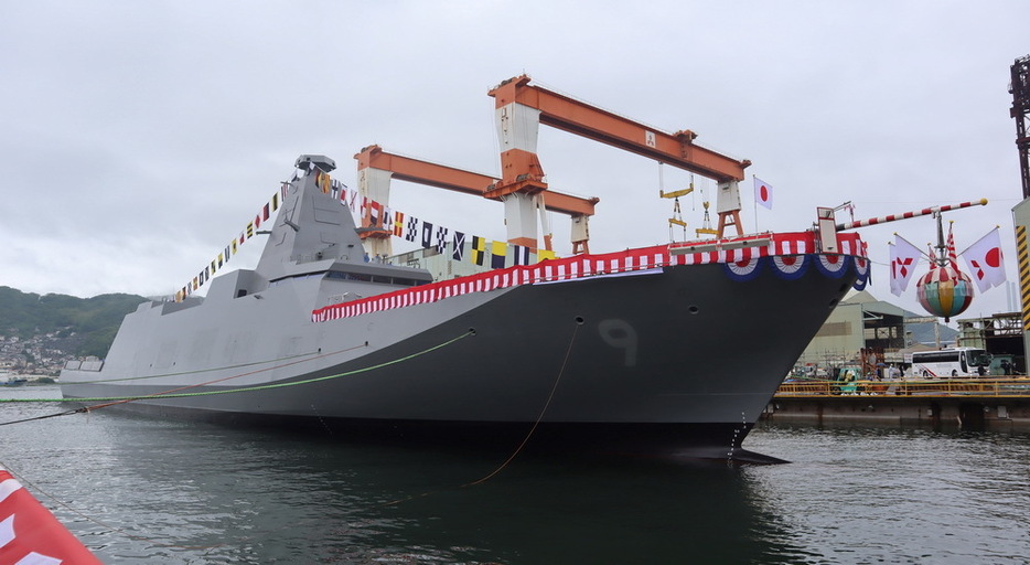 「なとり」と命名された護衛艦ＦＦＭ＝三菱重工業長崎造船所