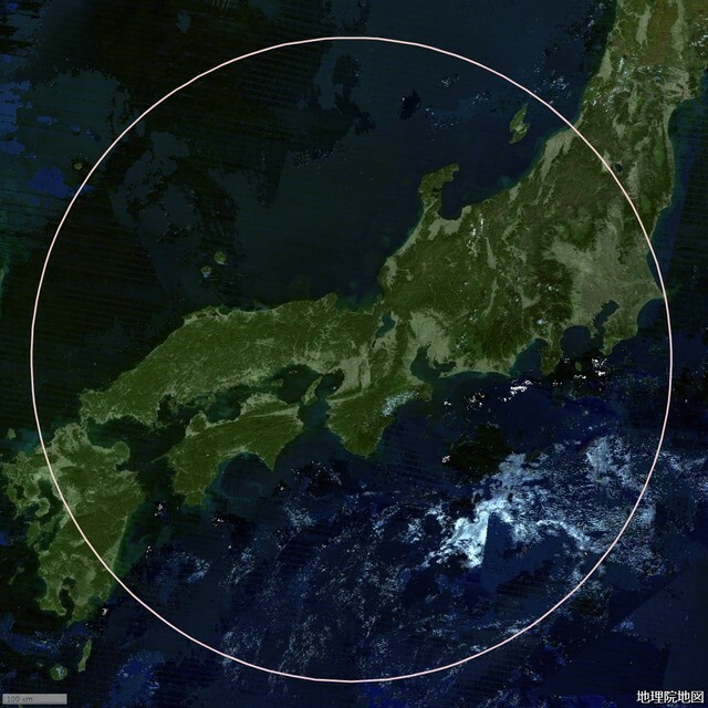 日本を半径500kmの円で囲んだ地図　地理Bの旅さんのX（@chiri_b_geo）より