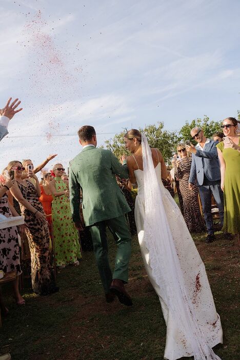 結婚式当日のジェマとジェイク。