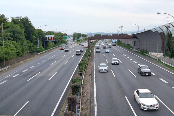 東名高速道路（乗りものニュース編集部撮影）。