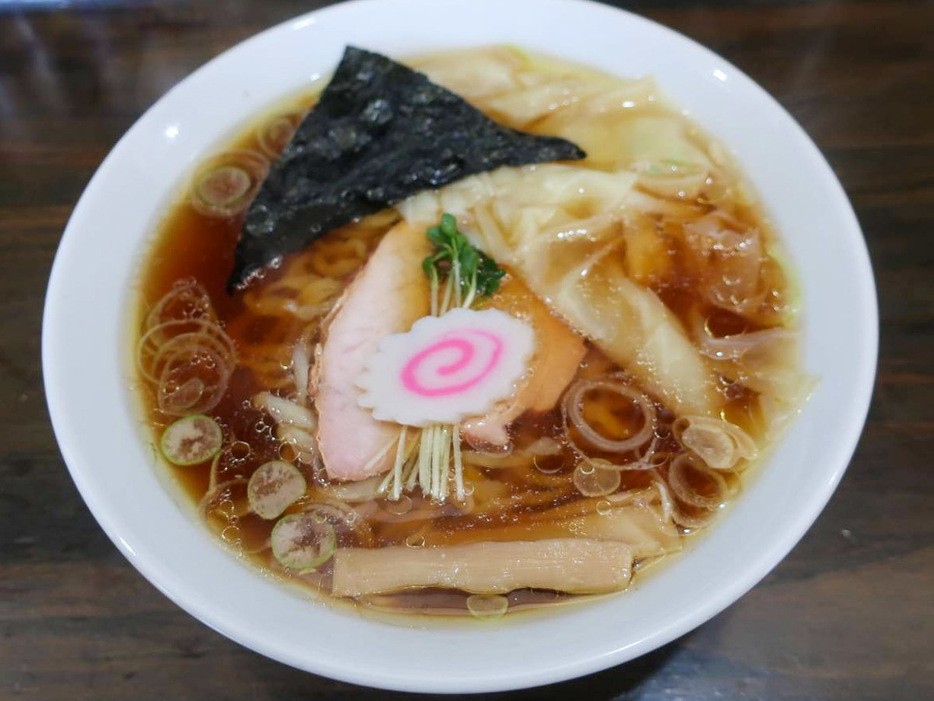 「ワンタン麺」1000円