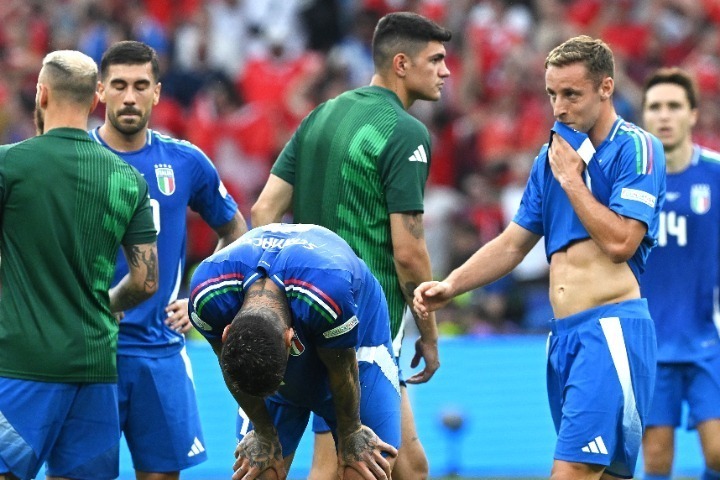 決定機らしい決定機を一度も作れないまま90分を終えたイタリア代表。スイス相手に何もできない完敗だった。(C)Getty Images
