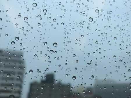 （資料写真）雨