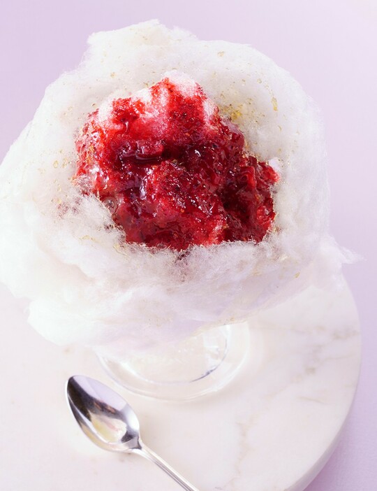 真っ白。食べるプロセスまでもが楽しい絶品かき氷 / ホテルオークラ福岡(福岡)