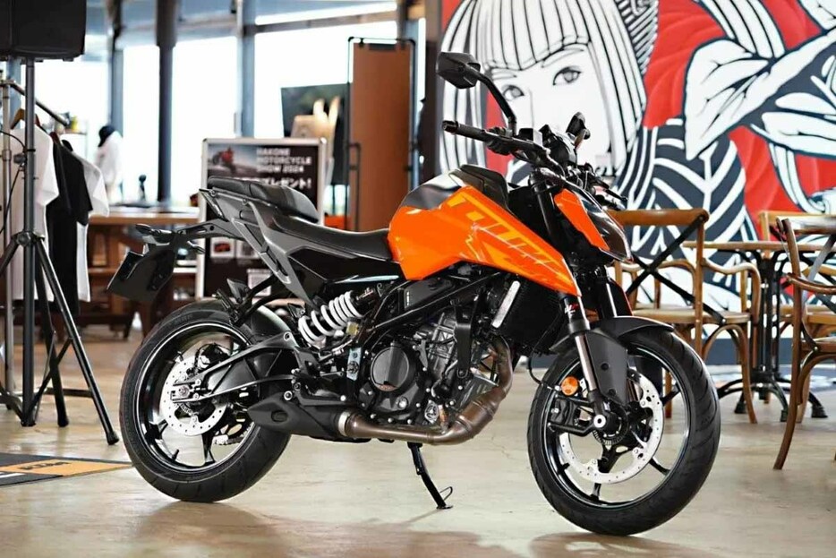 2024モデルKTM 250DUKE。デザインコンセプトは従来から踏襲しつつ、より精悍なイメージとなった