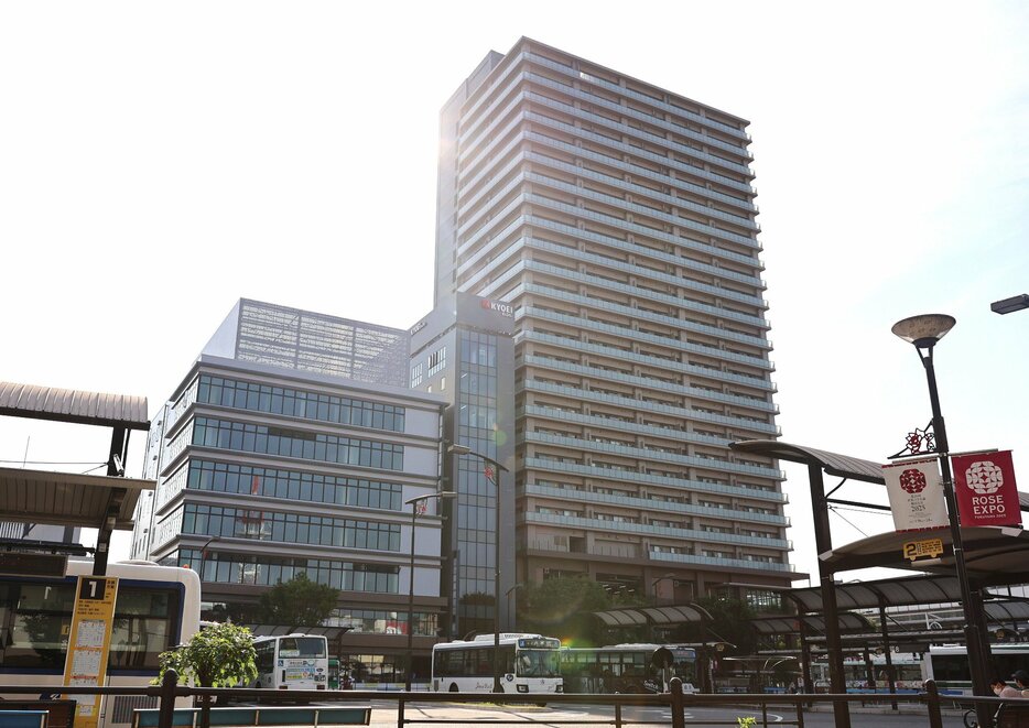「ニューキャスパ」が入るJR福山駅前の高層ビル
