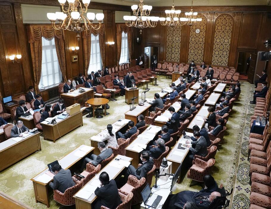 開かれた参院政治改革特別委＝11日午後