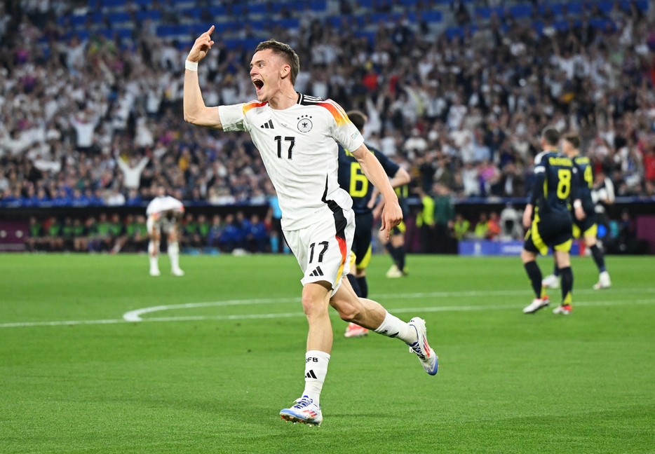 先制ゴールを決め、雄叫びをあげるドイツのビルツ（写真◎Getty Images）