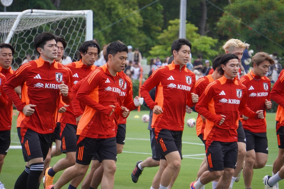 3日、国内でトレーニングを行った日本代表（写真◎佐藤景）