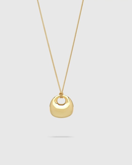 「Bao Pendant Gold」〈925 Silver、K18YG〉￥56,200／トムウッド