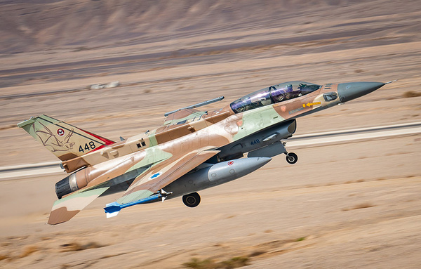 イスラエル空軍のF-16。AIR LORAの実験機に使用される（画像：イスラエル空軍）。