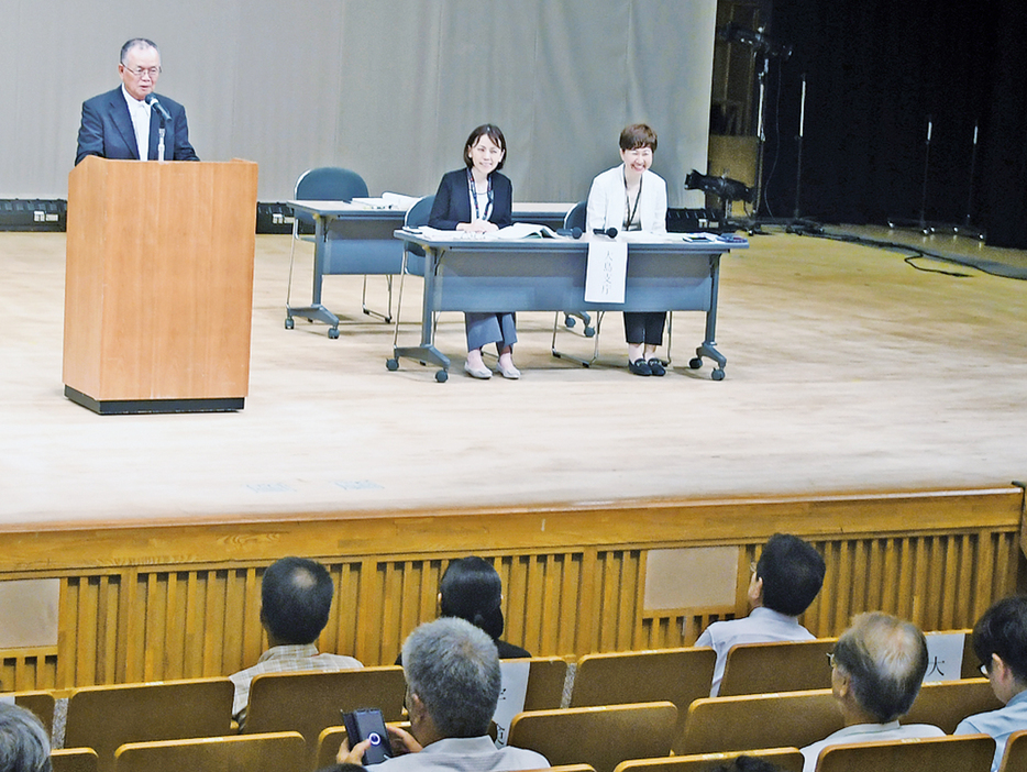 地域文化活動の発展に向け情報共有した大島地区文化協会連絡協議会理事会・総会＝20日、鹿児島県知名町