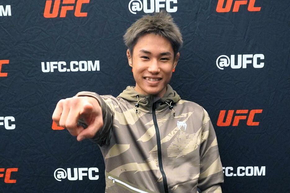 「アジア人男子初」のUFC世界王者へ。平良がフライ級5位のペレスに勝てば挑戦圏内に入る