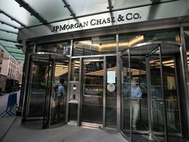 The JPMorgan Chase & Co. headquarters in New York. Photographer: Michael Nagle/Bloomberg