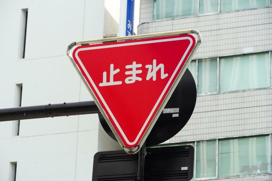 2023年の1年間における一時不停止の検挙数は126万7094件で全体の23.1％にあたる。