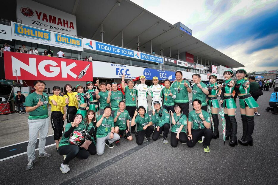2024スーパーGT第3戦鈴鹿　優勝を喜ぶD'station Racing