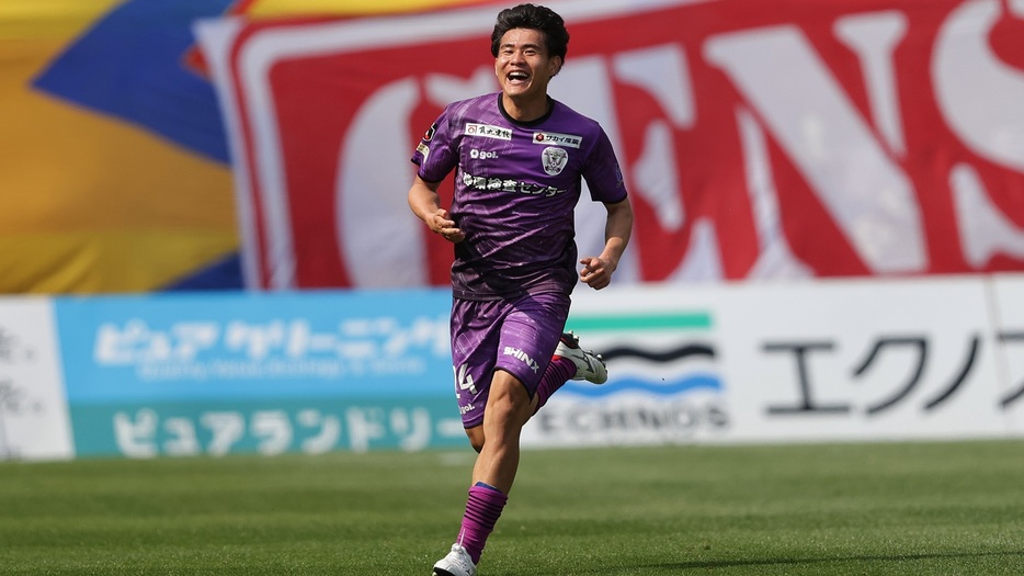 藤枝の永田が左肩を脱臼 (C)J.LEAGUE