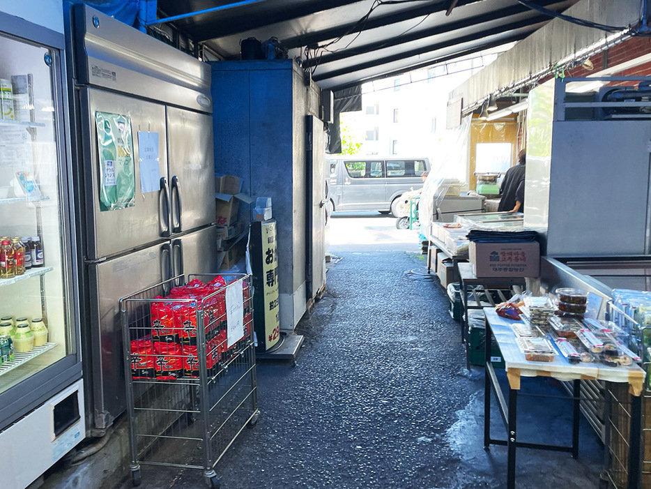 地元で知らない人はいない小さなコリアン商店街