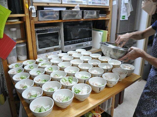 川崎市高津区にある学童ほいく「オカリナ」で提供したスタッフによる手づくりおやつ。奄美地方のお料理「鶏飯（けいはん）」