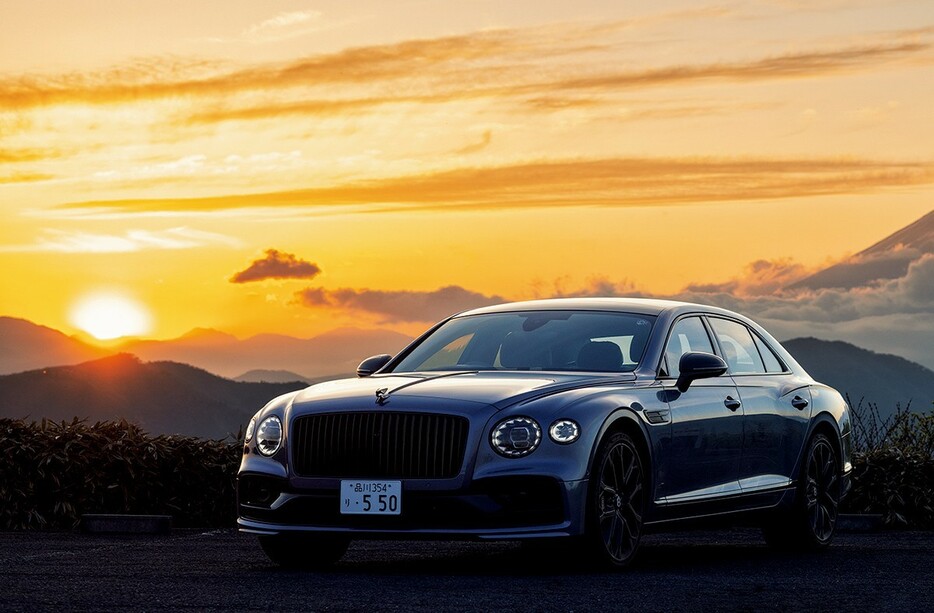 ▲ Bentley Flying Spur S（ベントレー フライングスパー S）